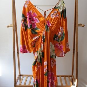 Orange ASOS DESIGN Curve kimono midi dress in bold